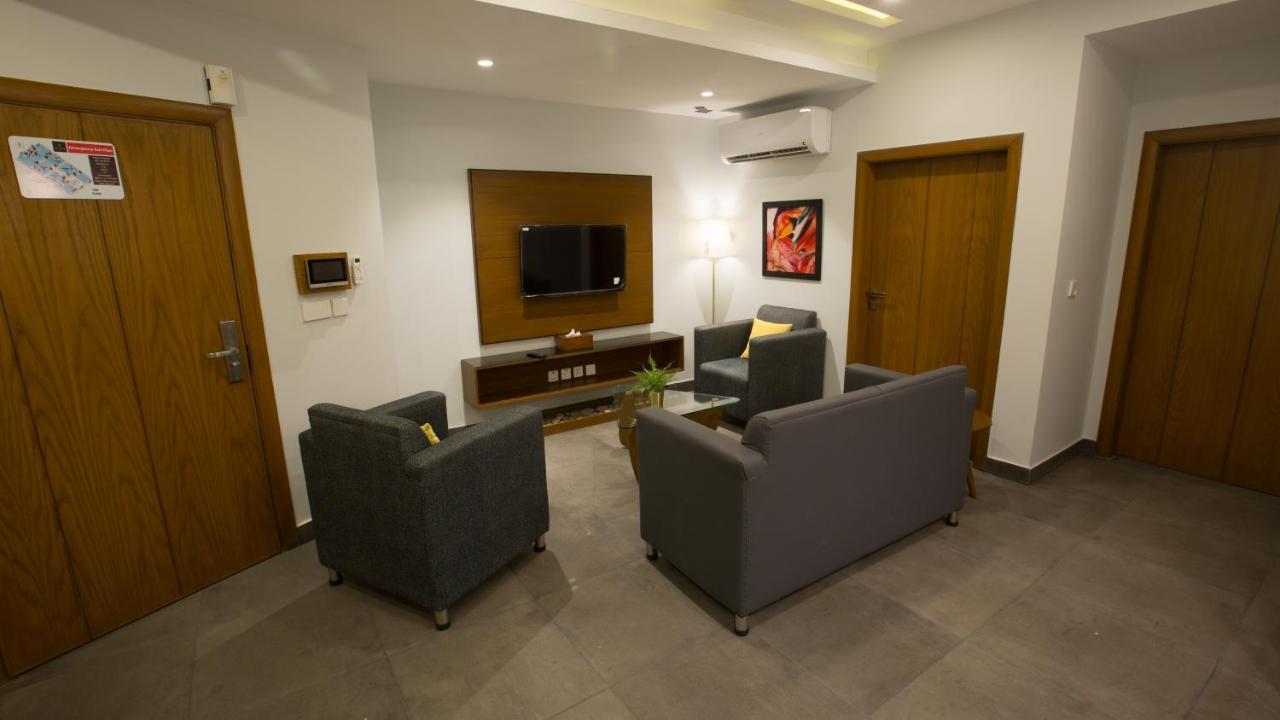 Space Luxury Rental Suites ราวัลปินดี ภายนอก รูปภาพ