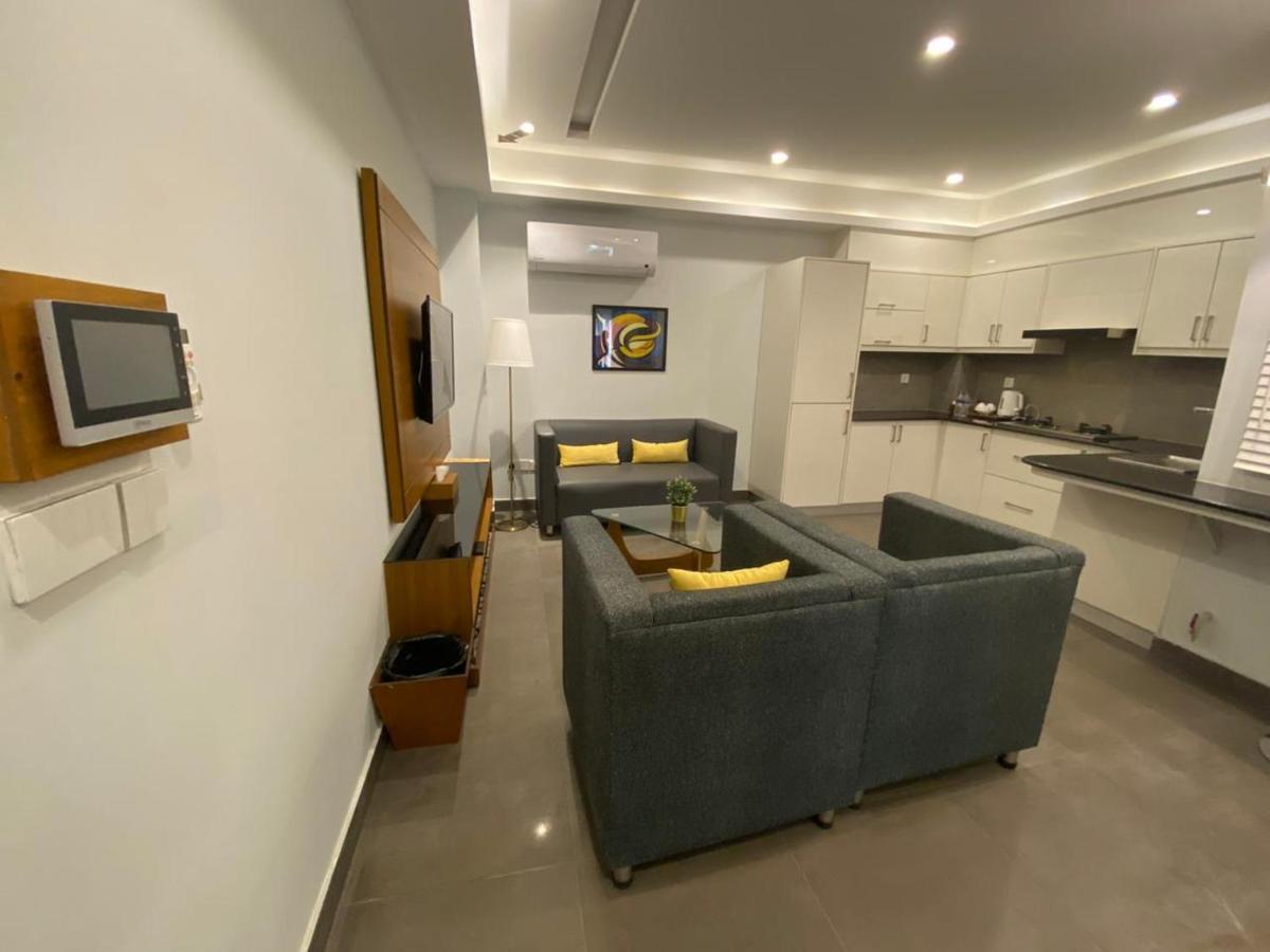 Space Luxury Rental Suites ราวัลปินดี ภายนอก รูปภาพ